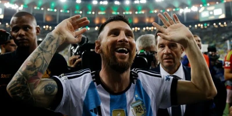 Fan Messi gọi là gì? Nguồn gốc và ý nghĩa của biệt danh Messimania, El Pulga